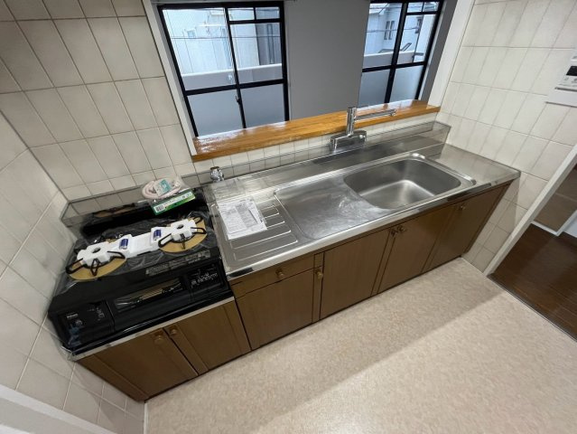 ロイヤルシャトー門戸のキッチン