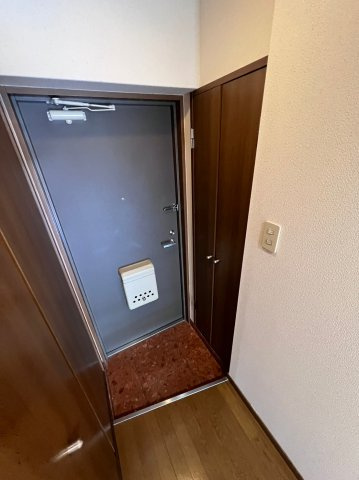 コンフォルトKの玄関