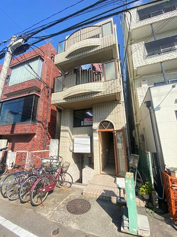 セレクト三愛の外観