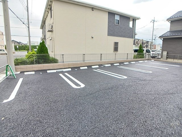 ブルームテラスの駐車場|駐車場に車を止められます