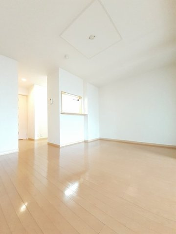 赤坂レジデンスの内装|明るい色調の室内です