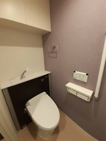フィオーレ静　吉敷町のトイレ|清潔感のあるトイレです