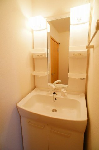 プティ　トゥルスの洗面所|使いやすい洗面所です