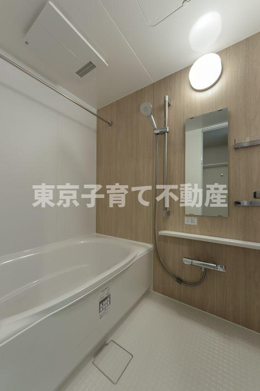 ステラメゾン田端の浴室