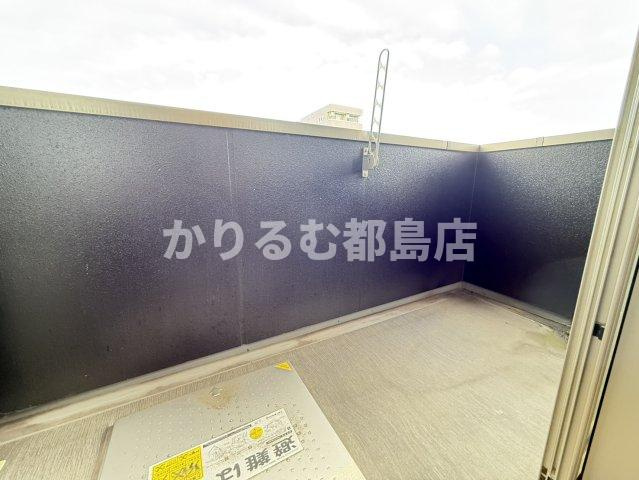 フェブライオ都島本通のバルコニー