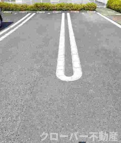 ラフレシールＡの駐車場
