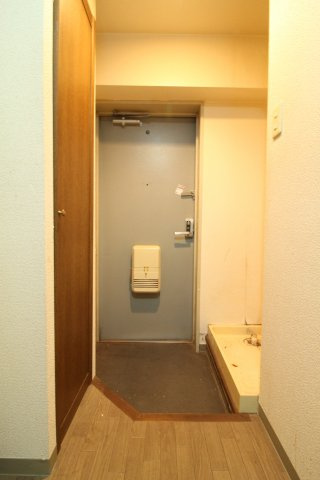 トレビアンコートの玄関