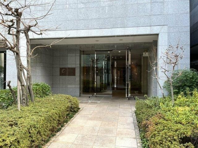 グローバン本所吾妻橋のエントランス