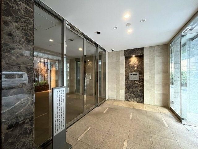 グローバン本所吾妻橋のロビー
