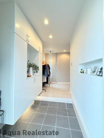 丸亀市柞原町　お洒落な美邸の玄関|玄関です