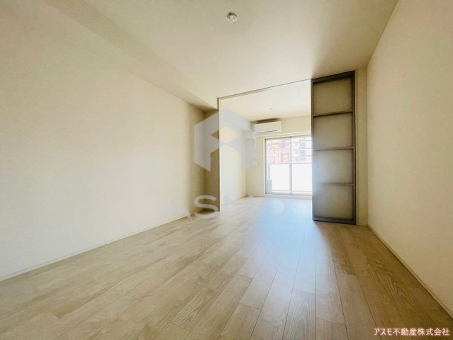 【居間・リビング】 | OPUS RESIDENCE SHINSAIBASHI SOUTH