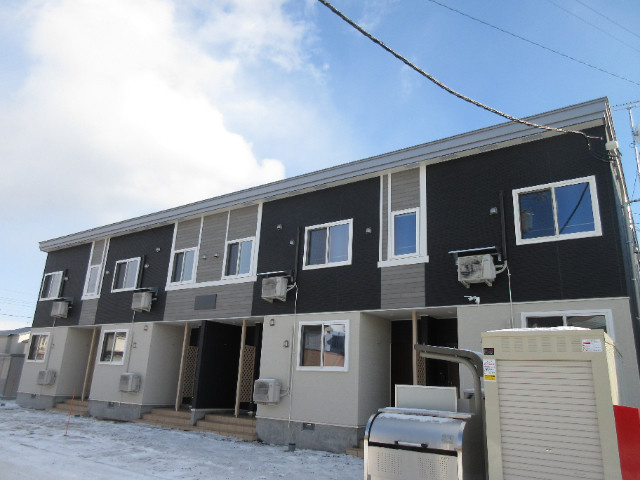 苫小牧市川沿町３丁目のアパート
