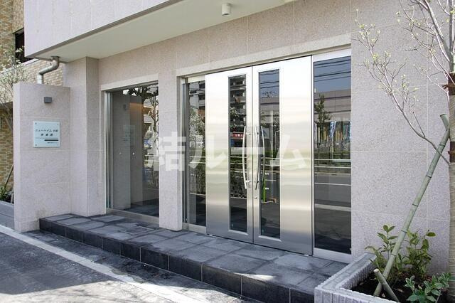 板橋区高島平９丁目の賃貸マンションのエントランス
