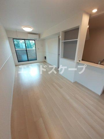 ラ　ヴィエ　ベルの居間・リビング|高崎、前橋のお部屋探しはエンドスケープまで！お客様の理想お聞かせ下さい♪