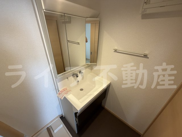 アルカディアⅡの独立洗面台|朝の身支度には欠かせない独立洗面化粧台