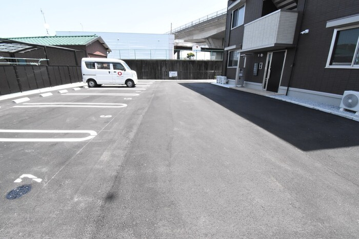 D-room勅使の駐車場|駐車場