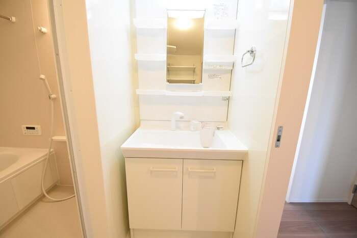 D-room勅使の独立洗面台|洗髪洗面化粧台