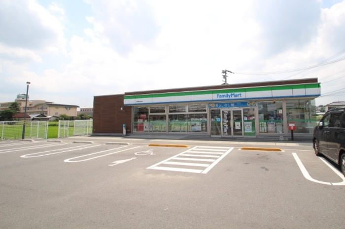 プティ ボヌール C棟|ファミリーマート香南町由佐店（119ｍ）