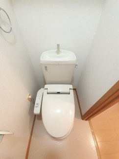 【トイレ】 | フィオーレ | ゆったりとした空間のトイレです