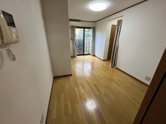 貸家　西宮市上田中町の居間・リビング