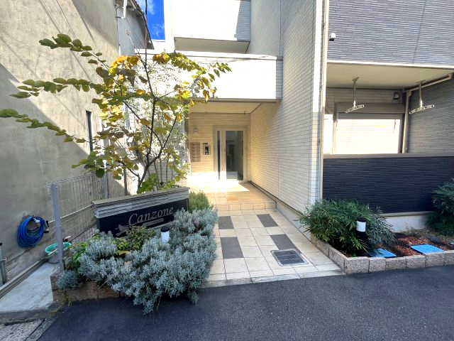 カンツォーネのエントランス