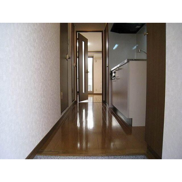 アンプルールクラージュ西青木の玄関