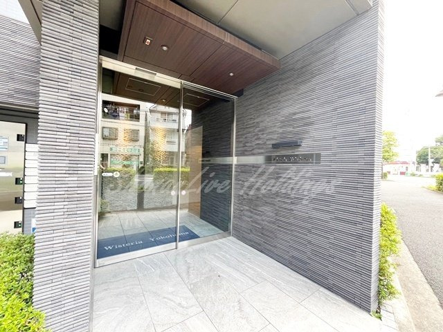 横浜市南区井土ケ谷上町の賃貸マンションのエントランス|安心のオートロック♪