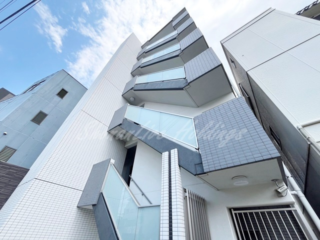 横浜市南区井土ケ谷上町の賃貸マンションの外観