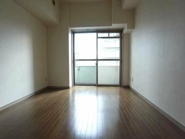 アドリーム千駄木の居間・リビング
