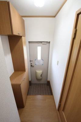 【玄関】 | フォレスト―ル1番館