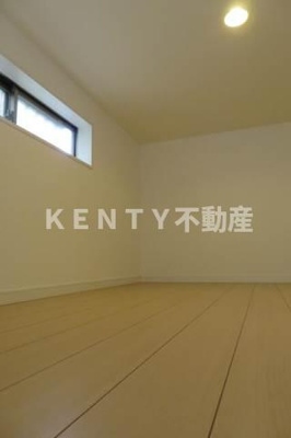 【寝室】 | バーミープレイス蒲田Ⅲ | 使い勝手のいい寝室です