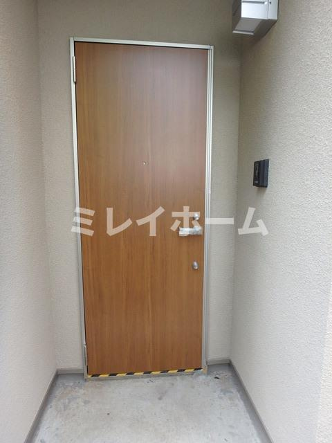 カーサエブリーの玄関