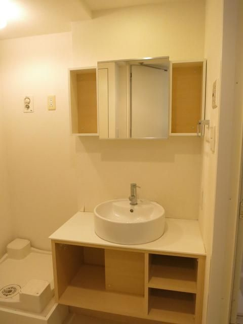 ステイシス町屋の洗面所