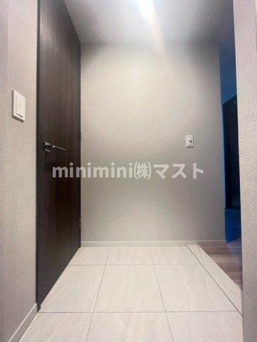 ザ・クロスシティタワーの玄関|別部屋参考写真