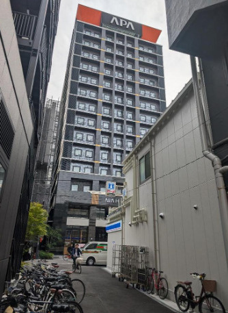 大阪市中央区難波千日前の店舗一部