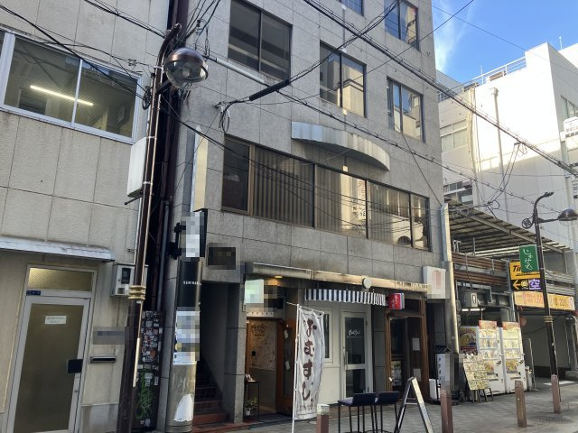 大阪市中央区東心斎橋１丁目のビル