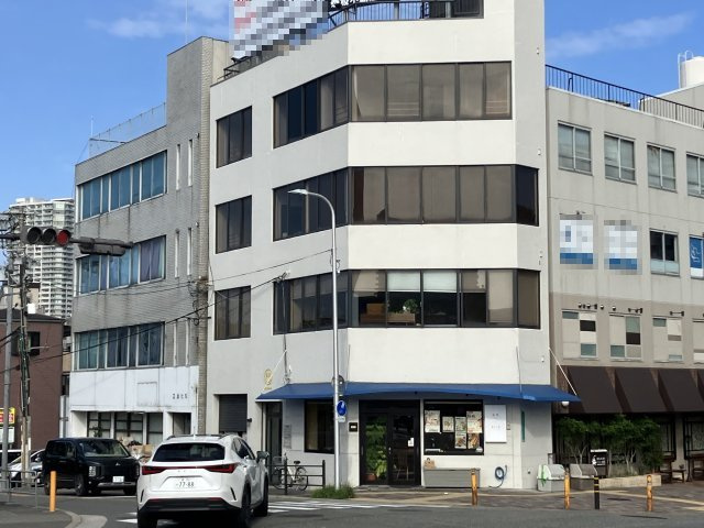 大阪市都島区都島本通１丁目のビル