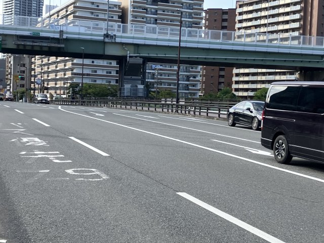 大阪市都島区都島本通１丁目のビルの周辺