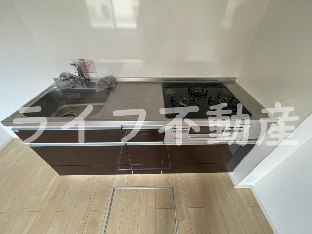 インペリアルライフのキッチン|コンパクトなキッチンで掃除もラクラク