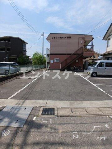 シティーハイツ８８の駐車場|高崎、前橋のお部屋探しはエンドスケープまで！お客様の理想お聞かせ下さい♪
