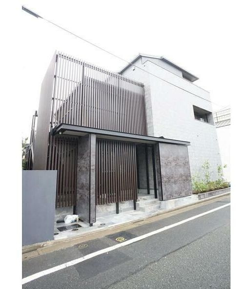 CasaAsperaJiyugaokaのエントランス|ゆとりのあるエントランスです