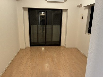 グローバン本所吾妻橋の洋室