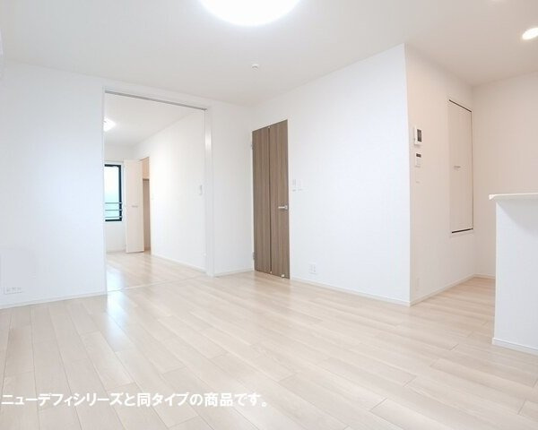 藤光町１丁目アパート　Ⅰの居間・リビング