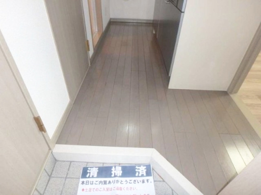菱和パレス目白ウェルネス２１の玄関