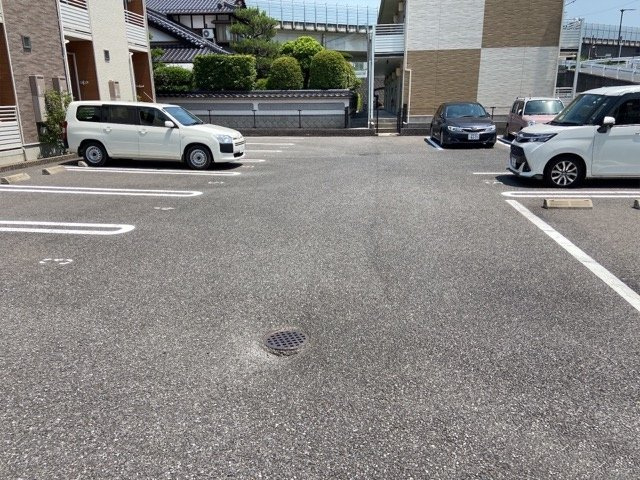 レオネクスト大町東のその他|駐車場