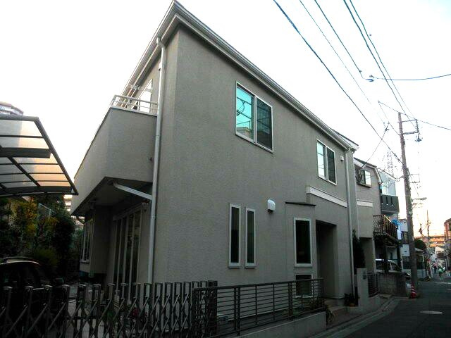 アコルト