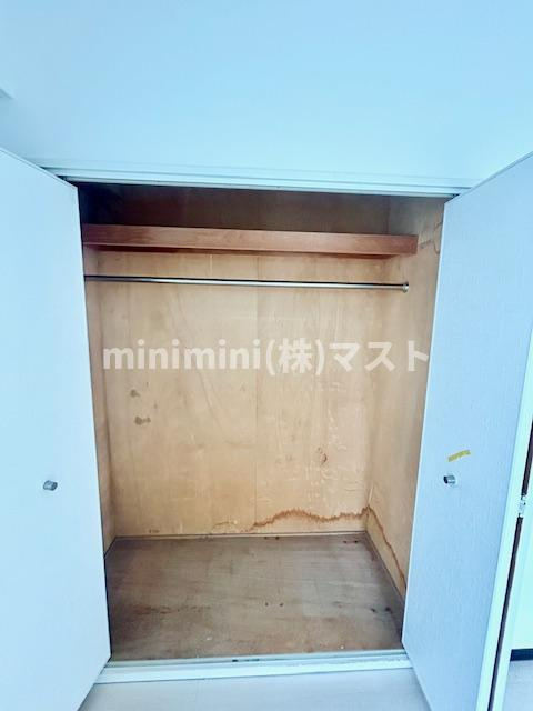 大阪市北区天神橋１丁目の賃貸マンションの収納