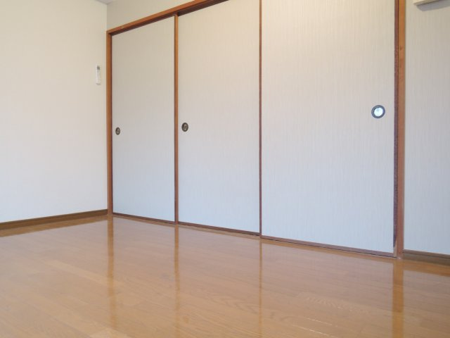 高槻市高槻町の賃貸マンションの寝室