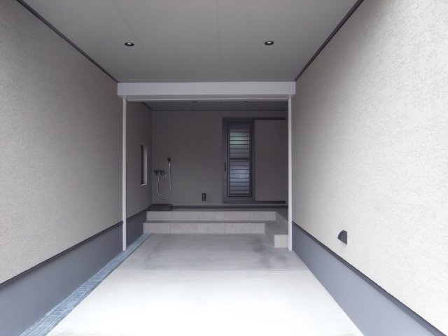豊中市上新田１丁目の店舗事務所