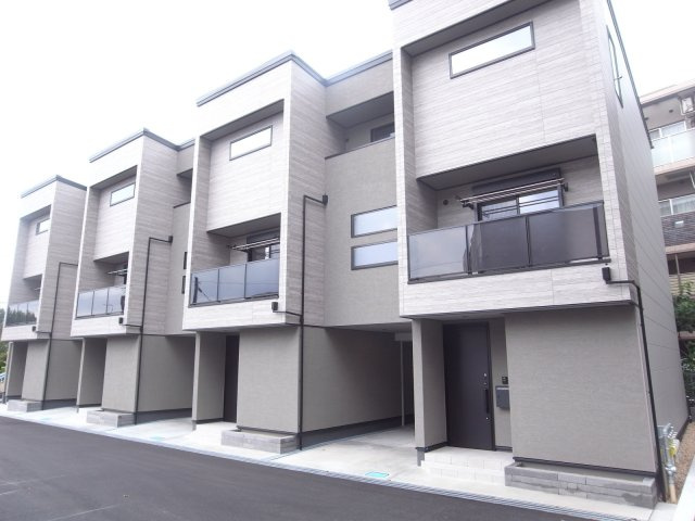 豊中市上新田１丁目の店舗事務所